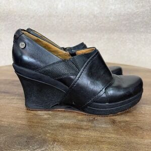 MOZO Devine Slip Resistant Wedge Platform Heels Size 8 Black Slip On